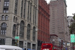 07_Brooklyn_Bridge_-_City_Hall_Park_(05)