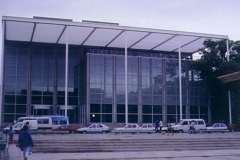 1994-05_Nimes_-_Kunst-_und_Medien-Pavillon_(02)